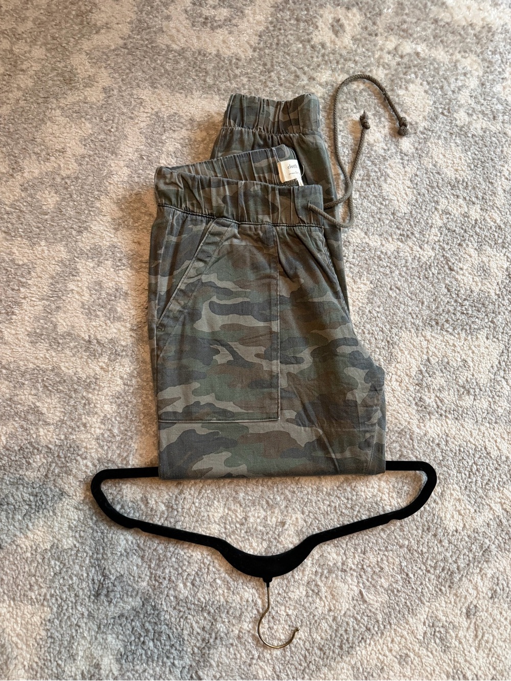 Anthropologie Camo Jogger Pants - Green Camouflage